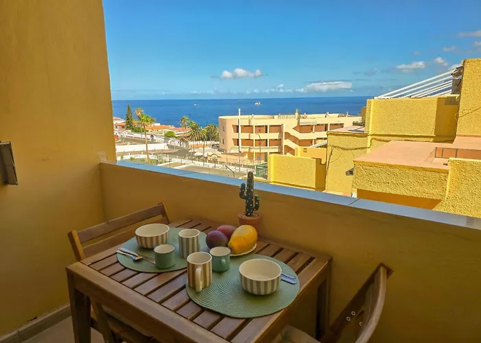 아파트 Cosy Place With Sea View By Helloapartments *