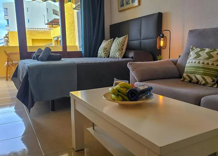 Cosy Place With Sea View By Helloapartments 푸에르토 데 산티아고