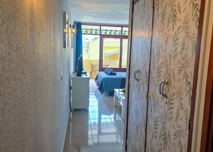 Cosy Place With Sea View By Helloapartments 푸에르토 데 산티아고