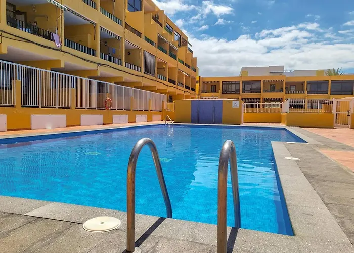 아파트 Cosy Place With Sea View By Helloapartments *
